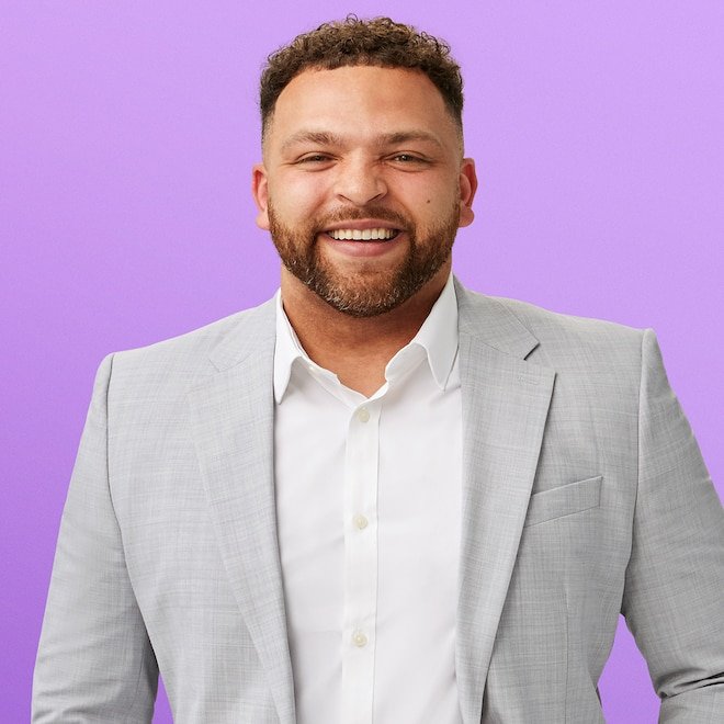 Why Love Is Blind Season 10's Devonta Broke No Phones Rule in the Pods